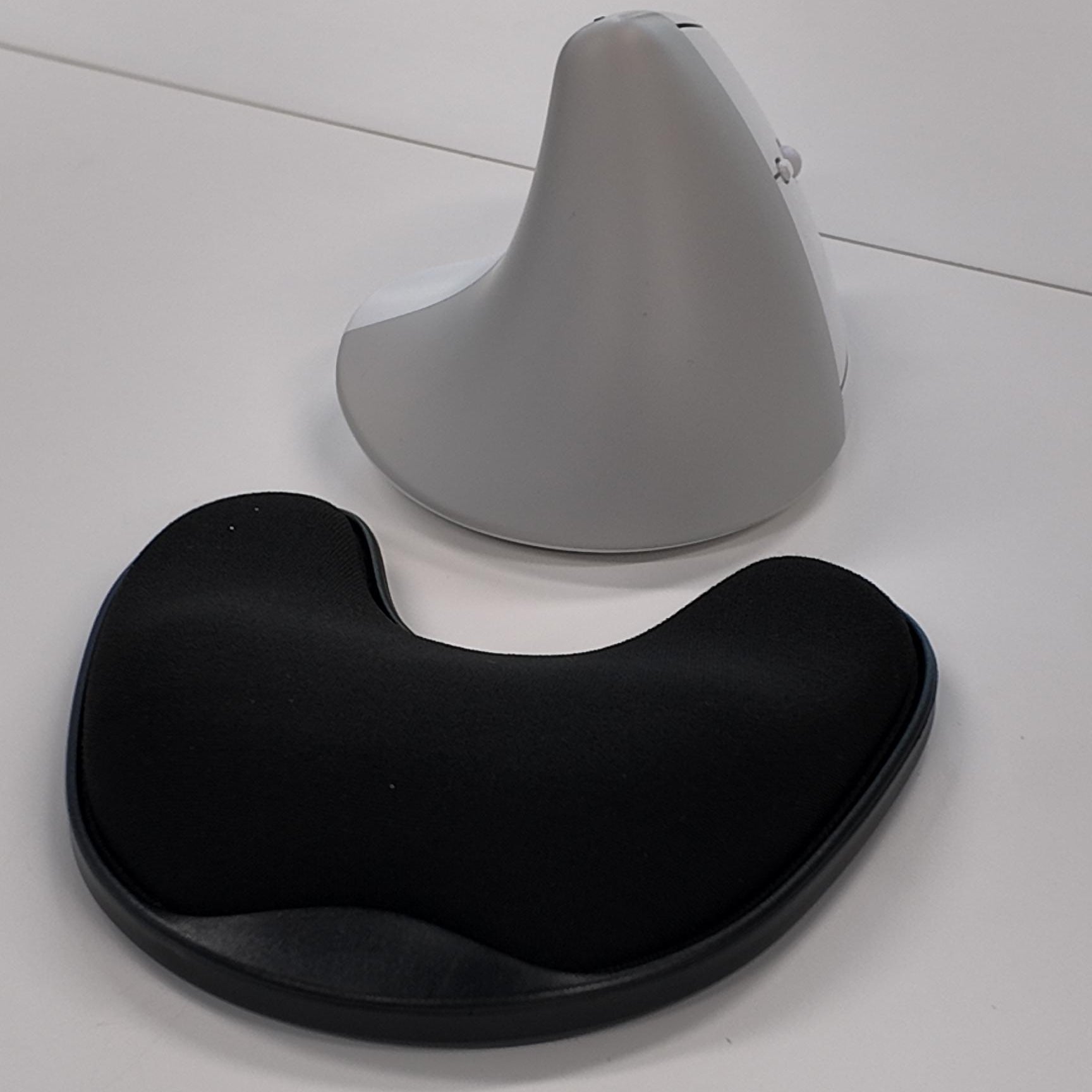 gliding wrist rest ergonomic support for mouse 3