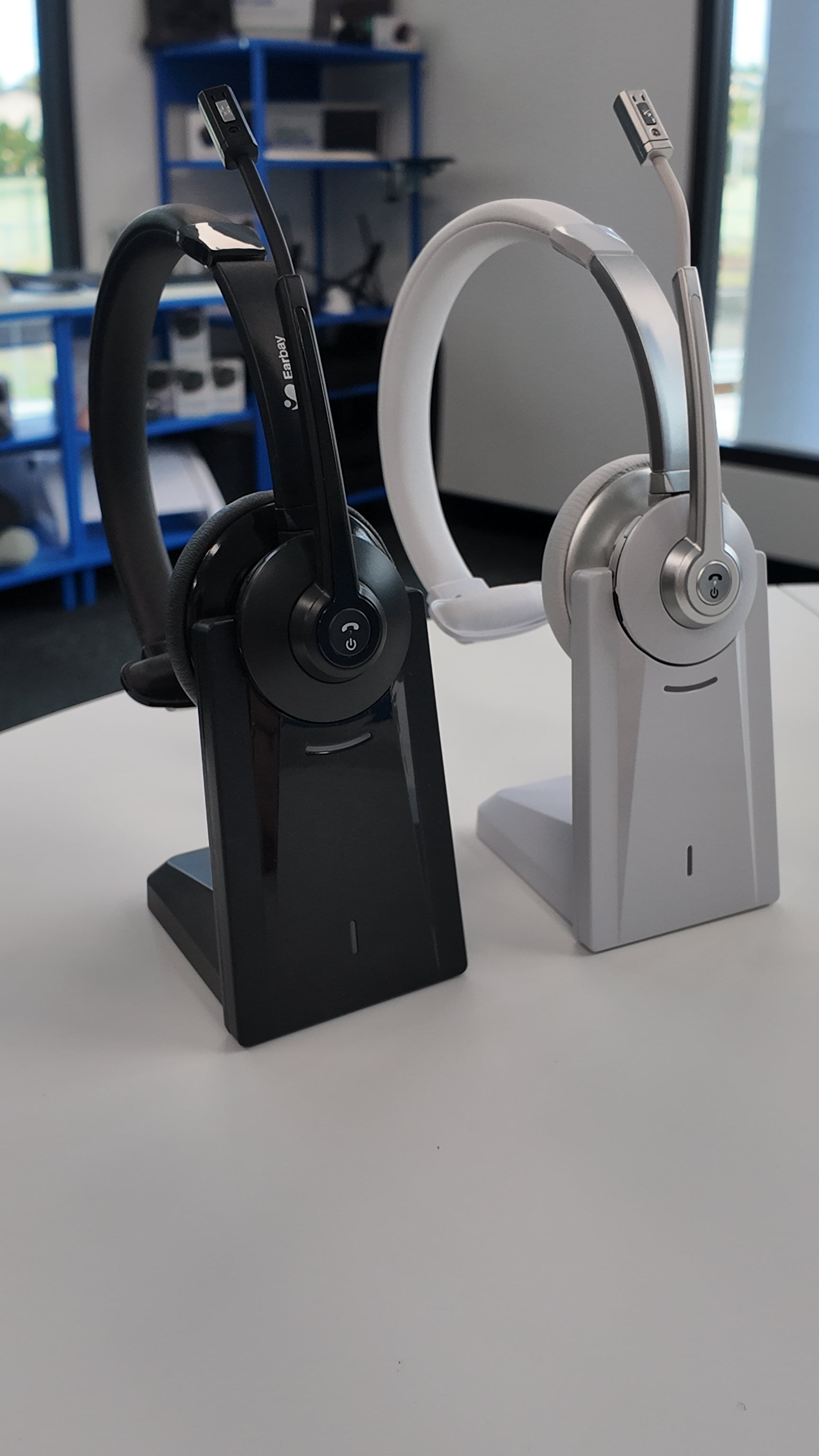 Earbay Wireless Dual Connection Headset - Black