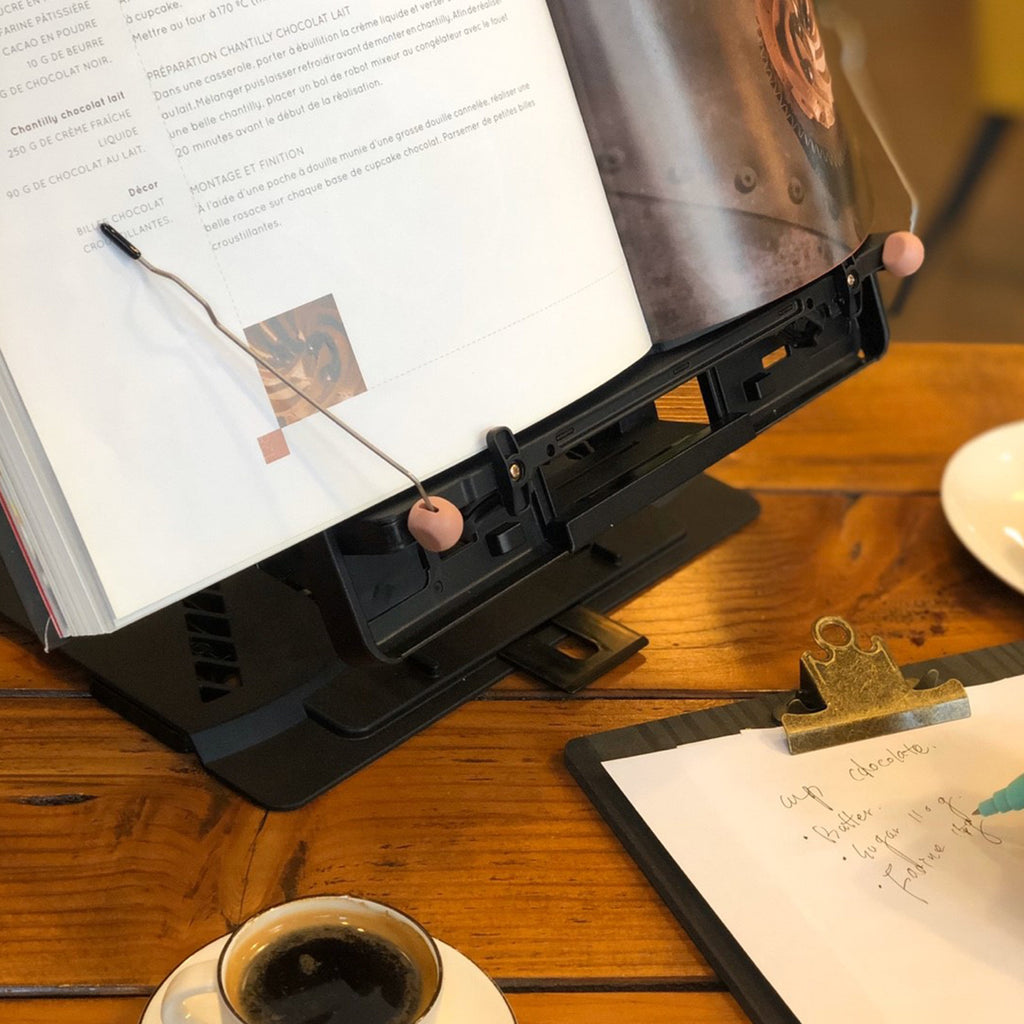 Pelican Laptop Stand